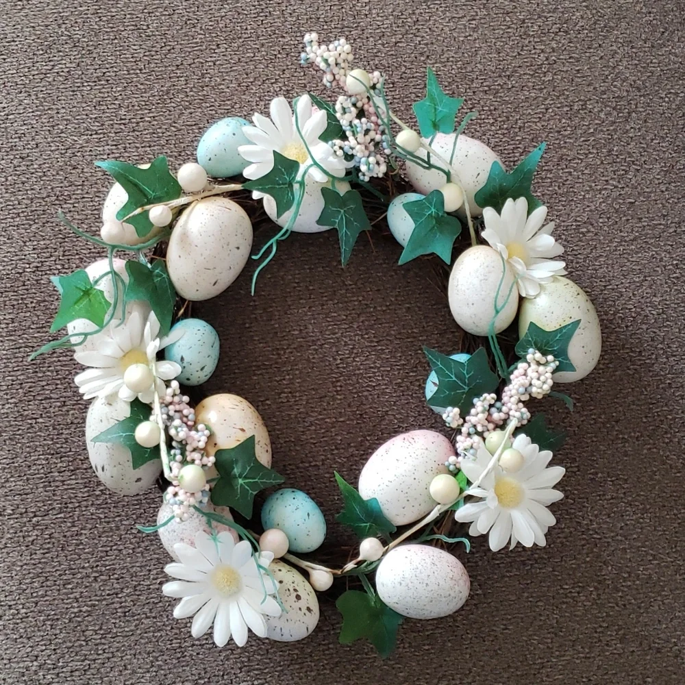 4/$16! Spring wreath speckled egg & daisies